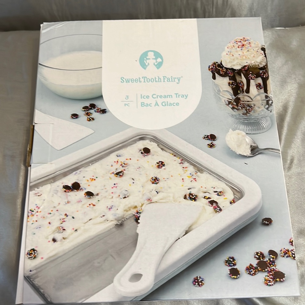 NWT 3 pcSweet tooth fairy🍦stainless steel tray $15